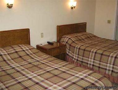 Knights Inn Олд-Орчард-Бич Номер фото